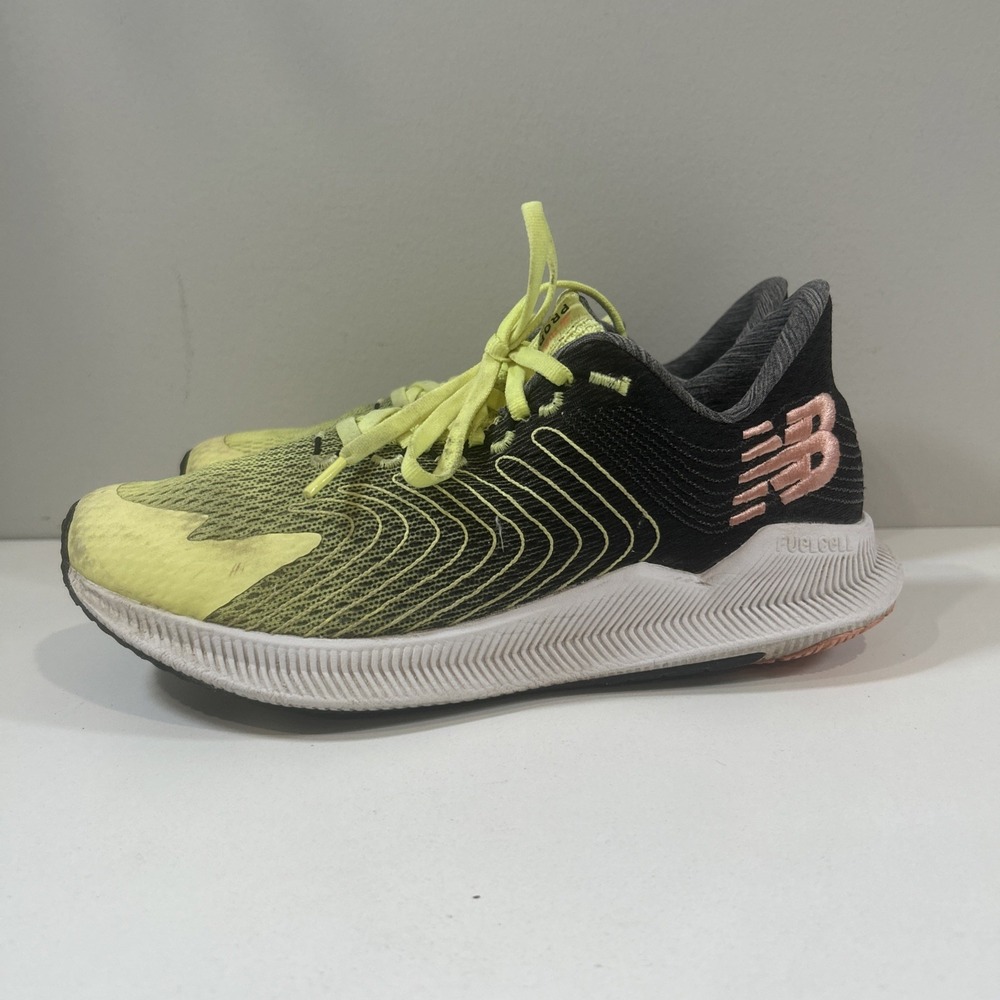 New Balance FuelCell Propel Running Shoes Men's 8.5 Yellow Lemon Athletic - Picture 2 of 8